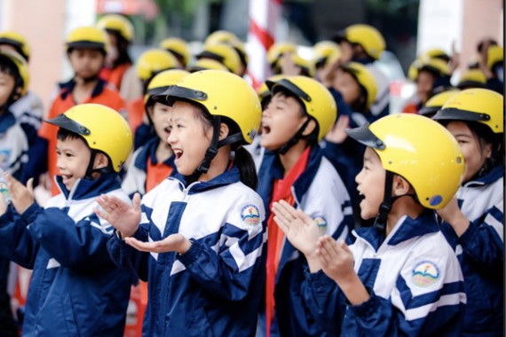 SAFE STEPS KIDS Road Safety program put student safety first in Northern Vietnam